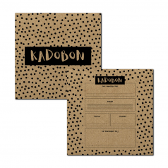kadobon-cadeaubon-carré-card-Gestipt-vierkant-135mm-bruin-kraft-met-bruine-envelop-0119414.png