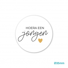 Etiket-sticker-hoera-een-jongen-35mm-0123825.png